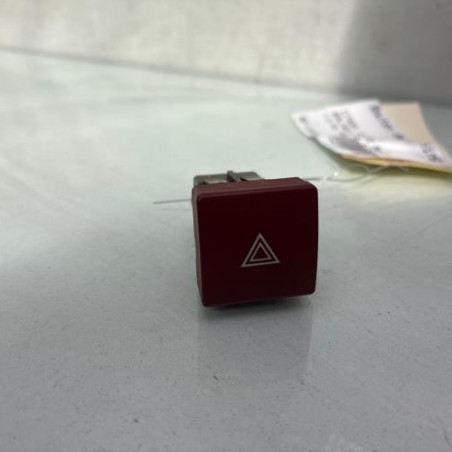 Bouton de warning CITROEN BERLINGO 2 Photo n°1