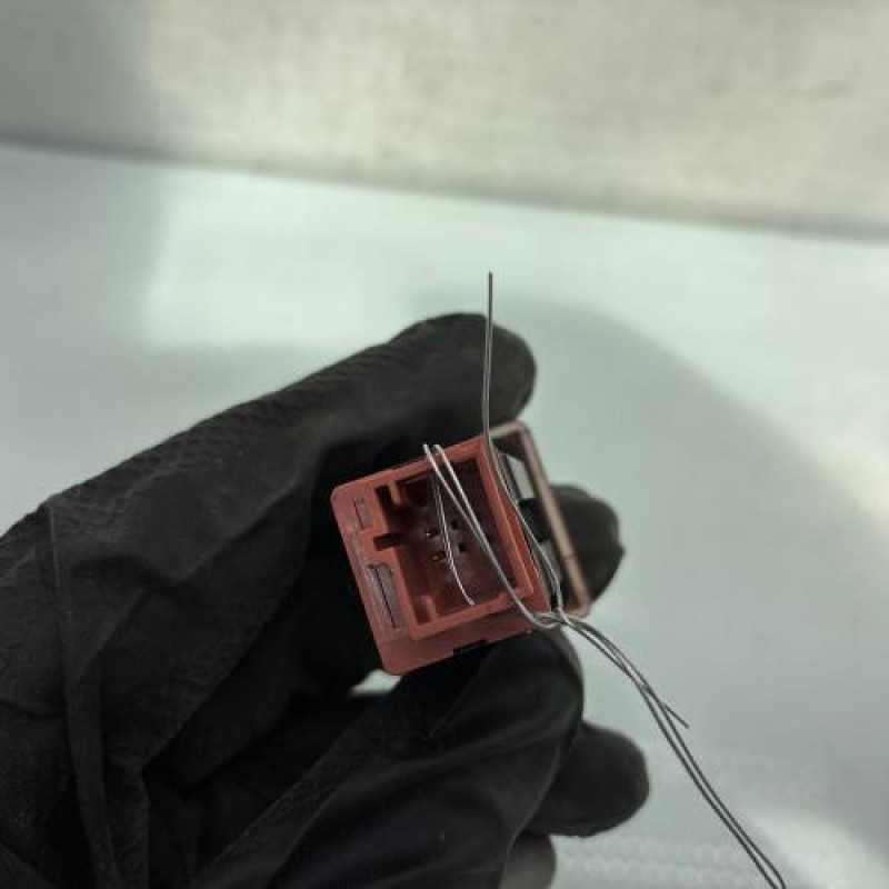 Bouton de warning CITROEN BERLINGO 2 Photo n°3