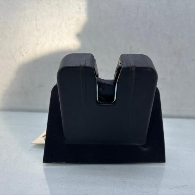 Serrure de coffre AUDI Q2 Photo n°1