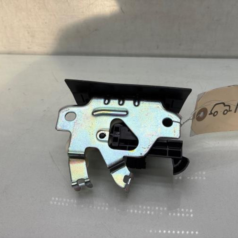 Serrure de coffre AUDI Q2 Photo n°5