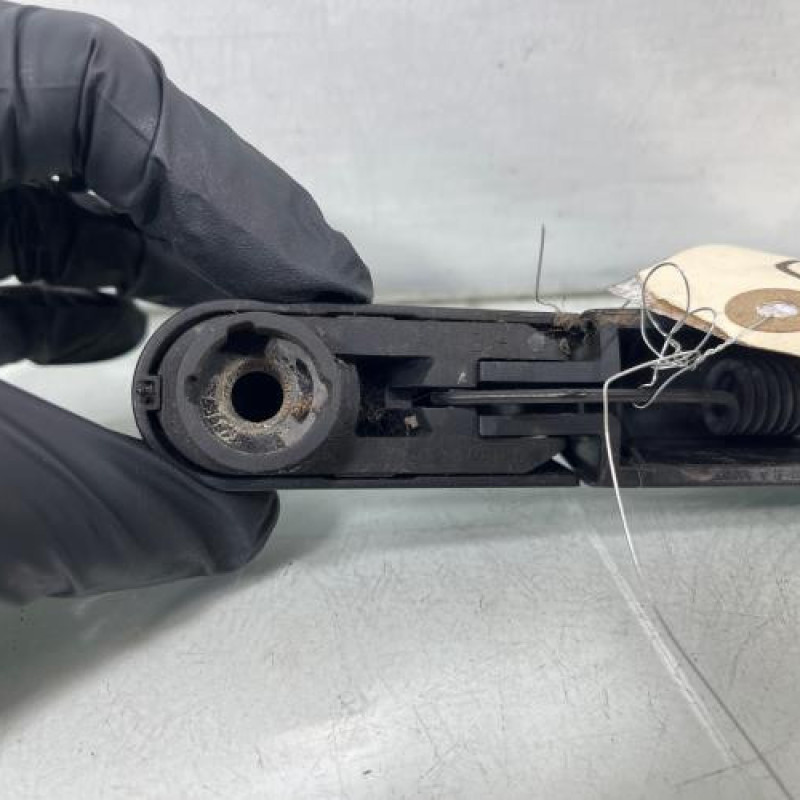 Bras essuie glace arriere PEUGEOT 3008 1 Photo n°2