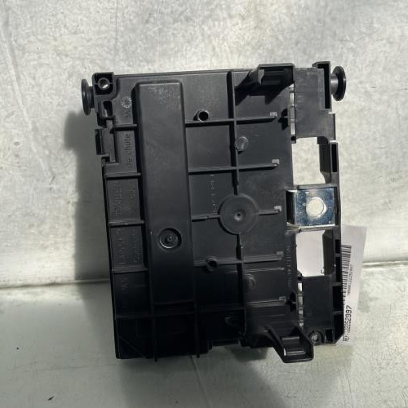 Boitier servitude moteur (BSM) PEUGEOT 3008 1 Photo n°3