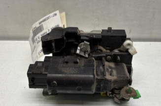 Serrure avant droit RENAULT MASTER 2