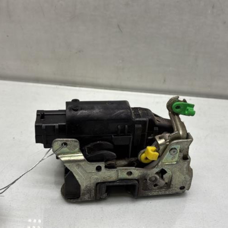 Serrure avant droit RENAULT MASTER 2 Photo n°3