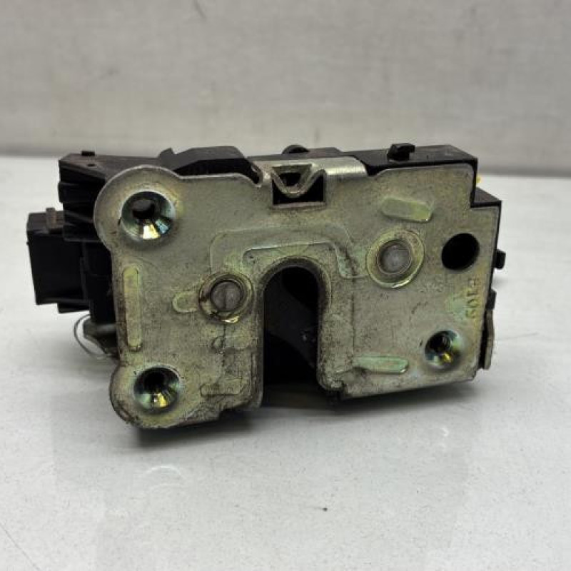 Serrure avant gauche RENAULT MASTER 2 Photo n°1