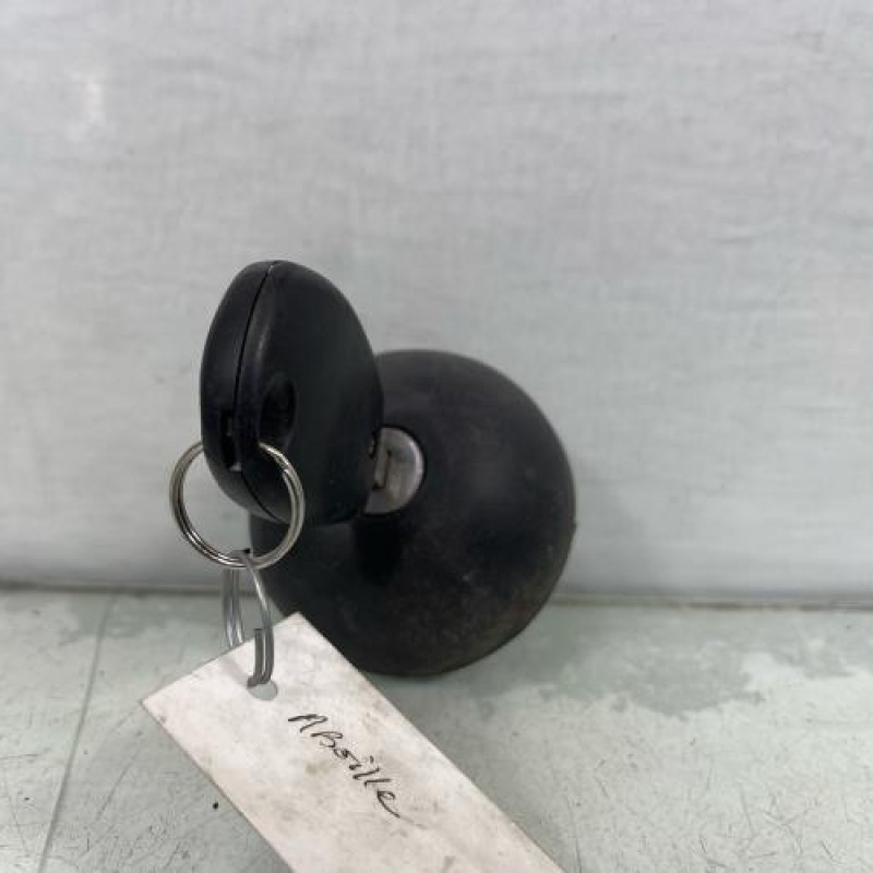 Bouchon de carburant RENAULT MASTER 3 Photo n°1