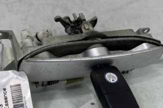 Bouton de coffre VOLKSWAGEN POLO 4 Photo n°1