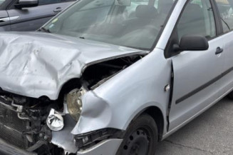 Bouton de coffre VOLKSWAGEN POLO 4