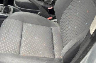 Bouton de coffre VOLKSWAGEN POLO 4