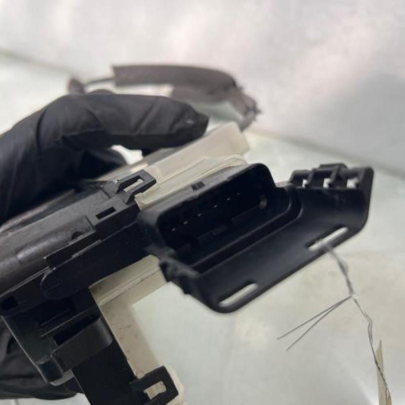 Serrure avant gauche DS DS3 Photo n°4