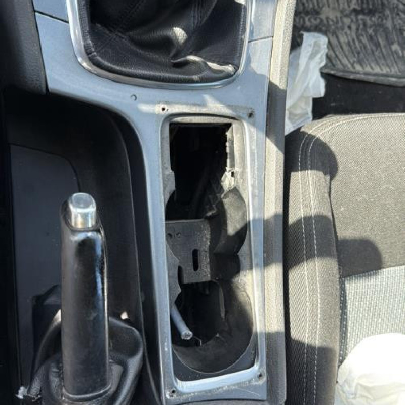 Bouton de coffre FORD MONDEO 3 Photo n°18