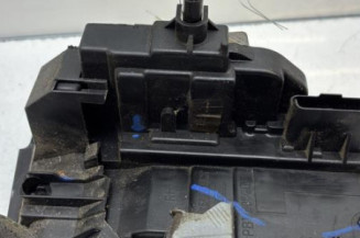 Serrure avant droit NISSAN JUKE 1