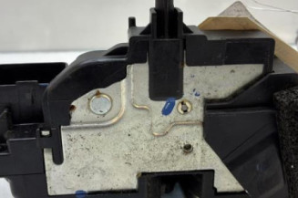 Serrure avant droit NISSAN JUKE 1