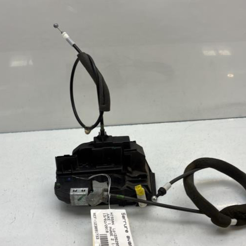 Serrure avant gauche NISSAN JUKE 1 Photo n°1