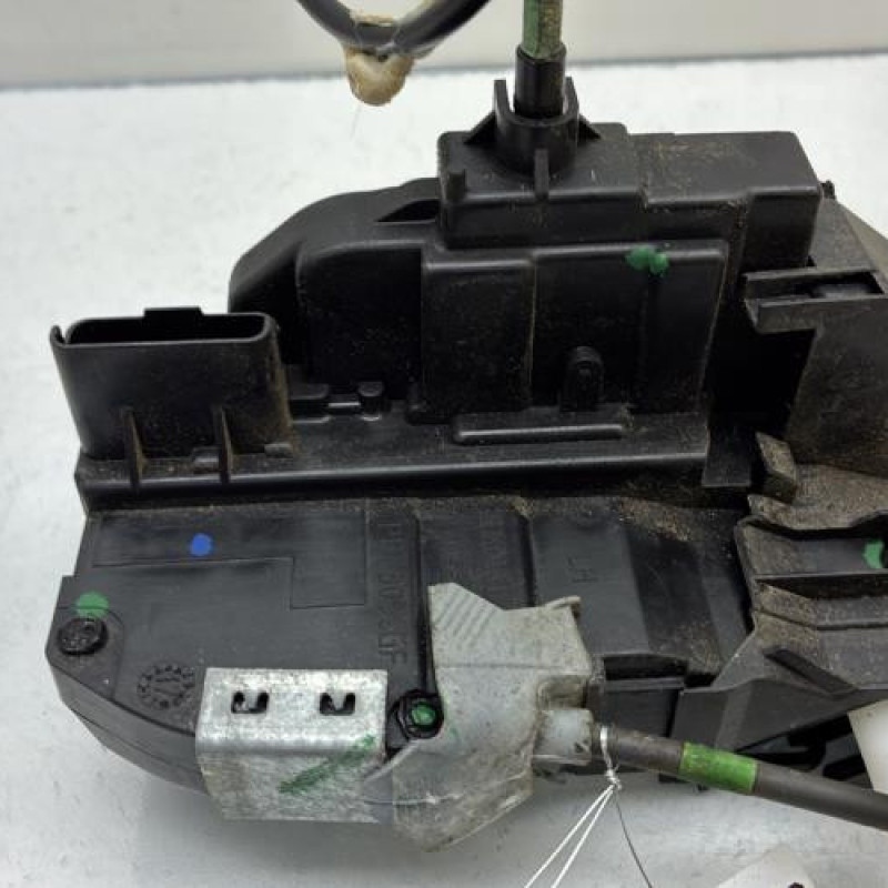 Serrure avant gauche NISSAN JUKE 1 Photo n°4