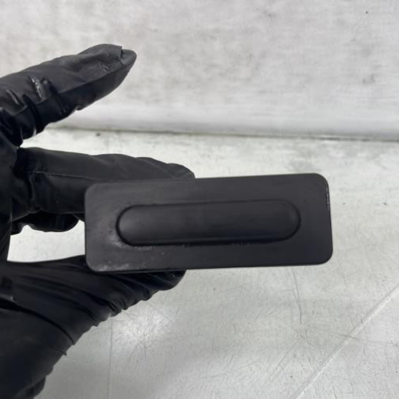 Bouton de coffre CITROEN C4 PICASSO 2 Photo n°1
