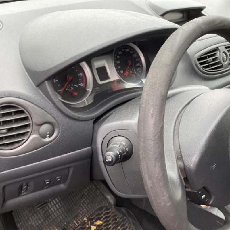 Absorbeur de pare choc arriere RENAULT CLIO 3 Photo n°20