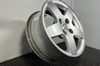 Jante PEUGEOT 207 Photo n°1