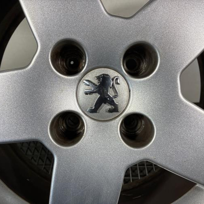 Jante PEUGEOT 207 Photo n°4