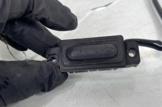 Bouton de coffre SUZUKI SWIFT 4 Photo n°2