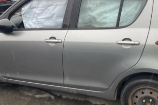 Bouton de coffre SUZUKI SWIFT 4