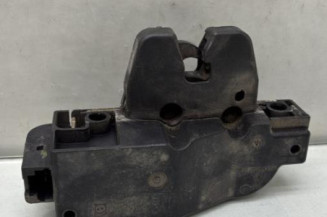 Serrure de coffre PEUGEOT 407