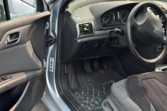 Serrure de coffre PEUGEOT 407