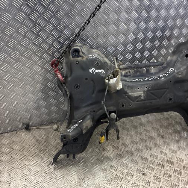 Berceau avant PEUGEOT 3008 1 Photo n°2