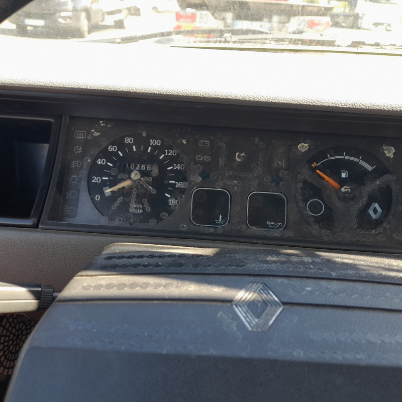 RENAULT R11 1.4 - 8V Photo n°8