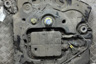 Reservoir AdBlue PEUGEOT 208 1 Photo n°1