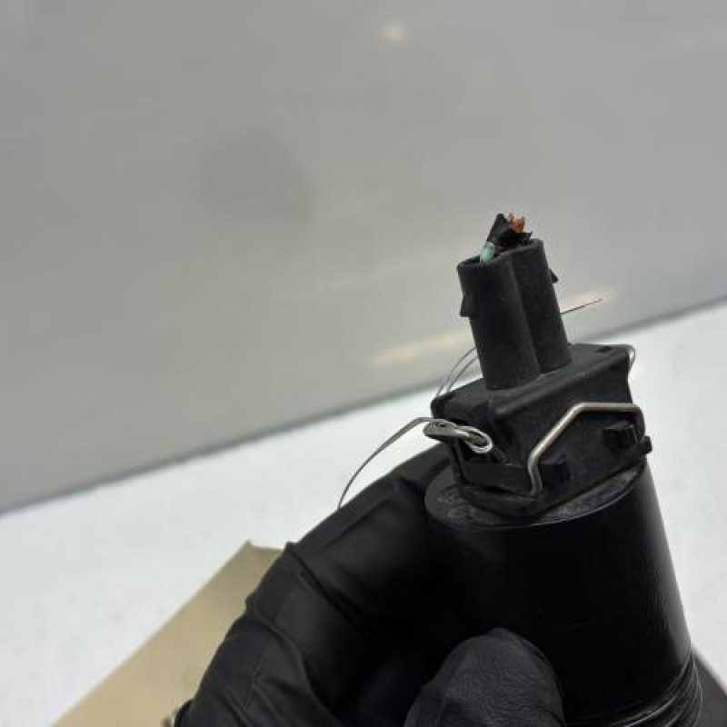 Pompe lave glace avant NISSAN NOTE 1 Photo n°4