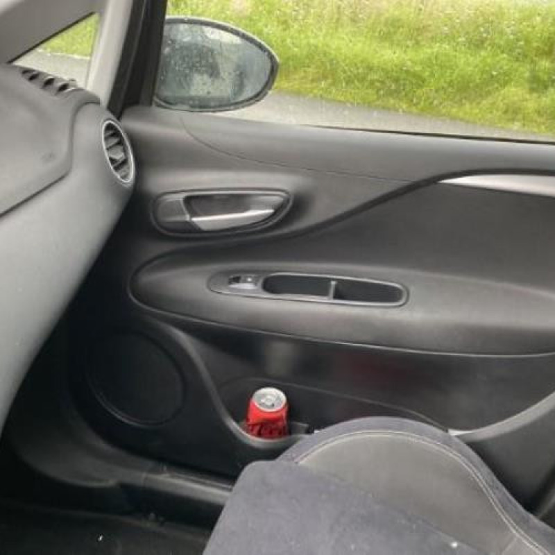 Serrure arriere droit FIAT PUNTO EVO 3 Photo n°15