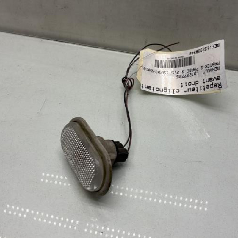Repetiteur clignotant avant droit  (Feux) RENAULT MASTER 2 Photo n°2