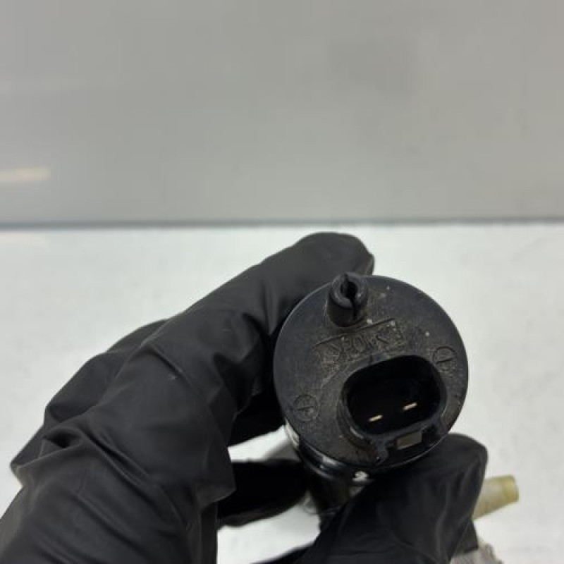 Pompe lave glace avant NISSAN JUKE 1 Photo n°2