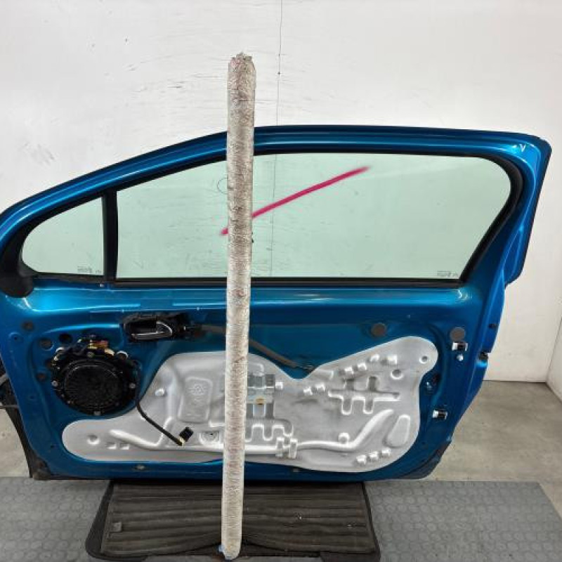 Porte avant droit CITROEN DS3 Photo n°4
