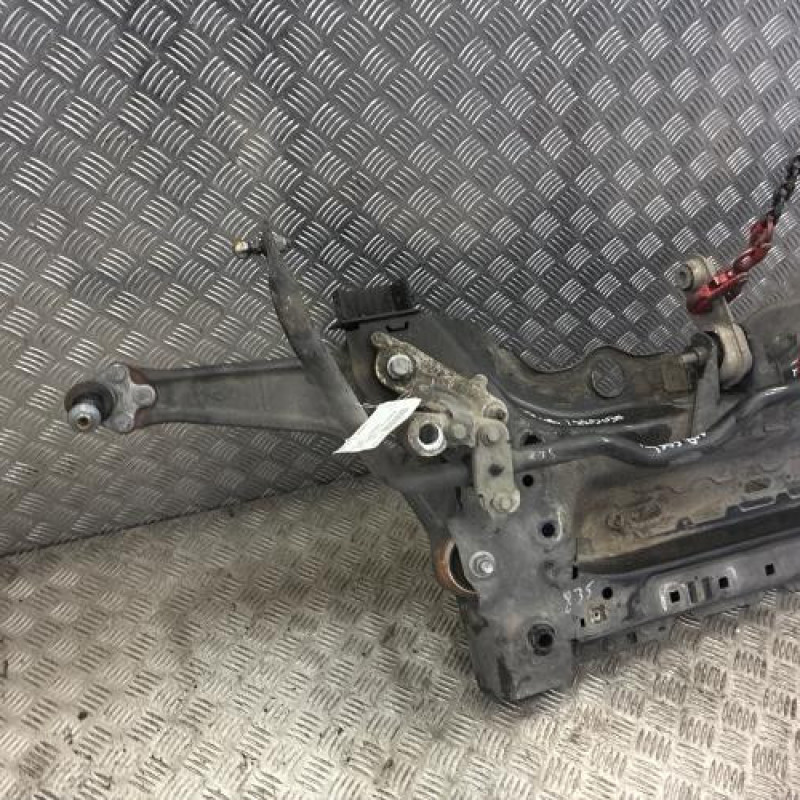 Berceau avant PEUGEOT 5008 2 Photo n°2