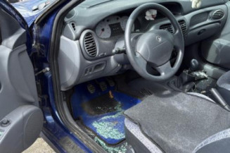 Boite de vitesses RENAULT MEGANE 1