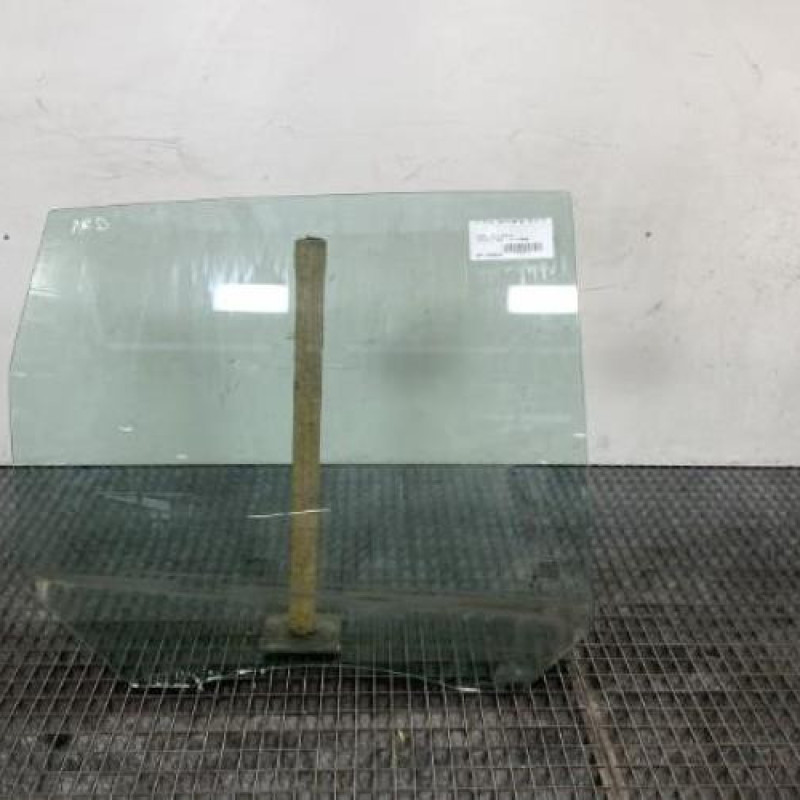 Vitre arriere droit FORD C-MAX 1 Photo n°1