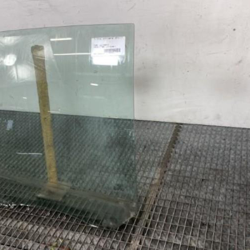 Vitre arriere droit FORD C-MAX 1 Photo n°5