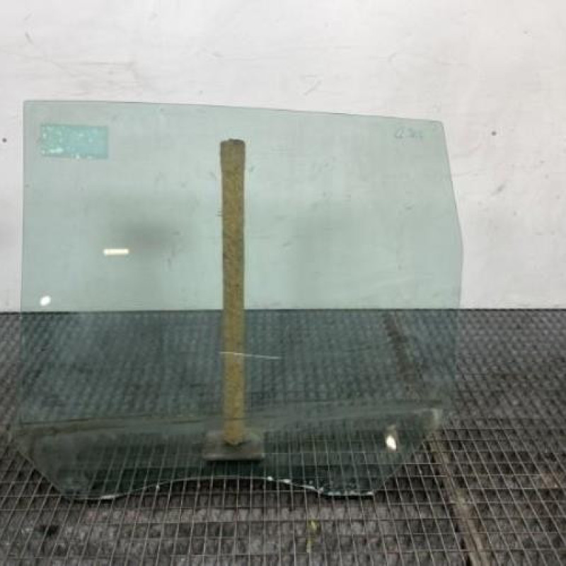 Vitre arriere droit FORD C-MAX 1 Photo n°7