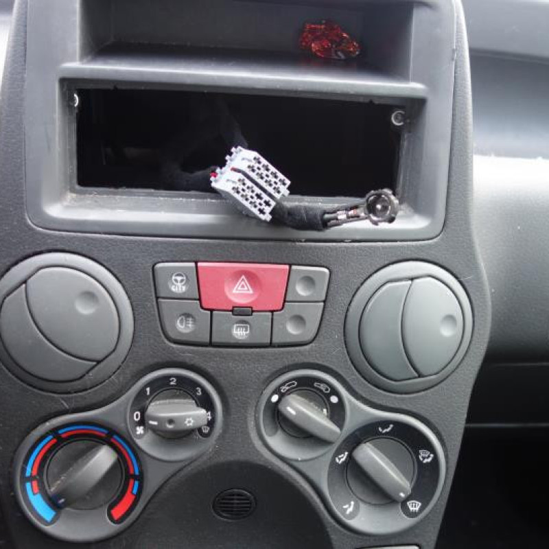 Aile avant droit FIAT PANDA 2 Photo n°10