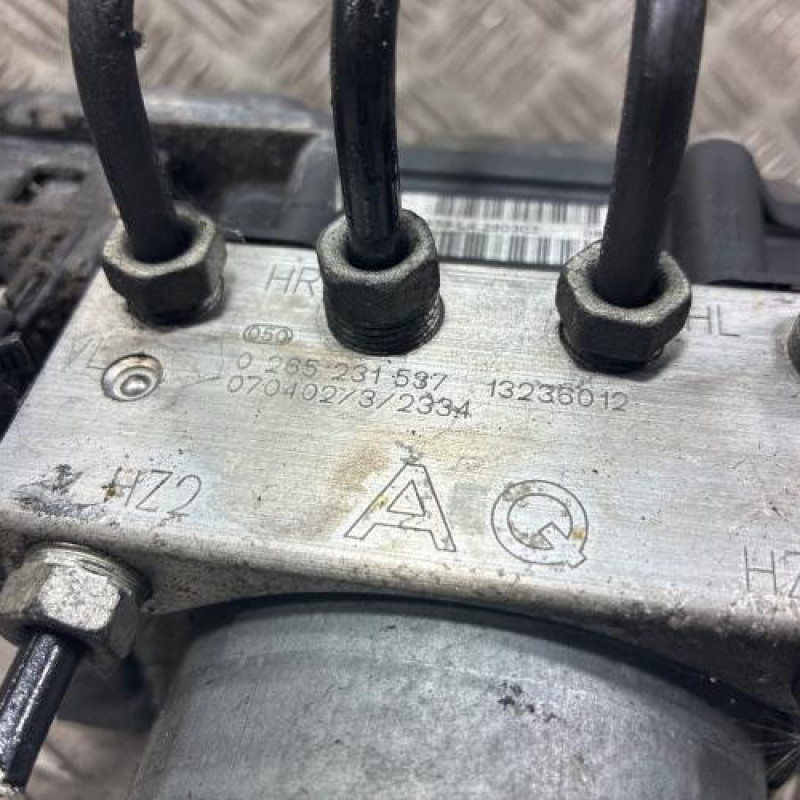 Bloc ABS (freins anti-blocage) OPEL CORSA D Photo n°2