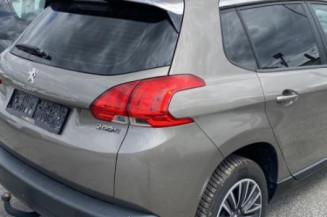 Plage arriere PEUGEOT 2008 1