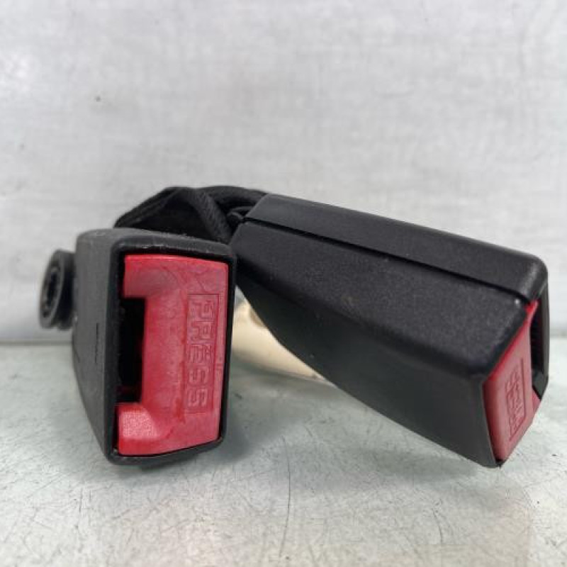 Attache ceinture arriere droit RENAULT MODUS Photo n°3