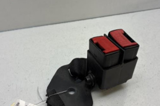 Attache ceinture arriere droit RENAULT CLIO 2 CAMPUS Photo n°1