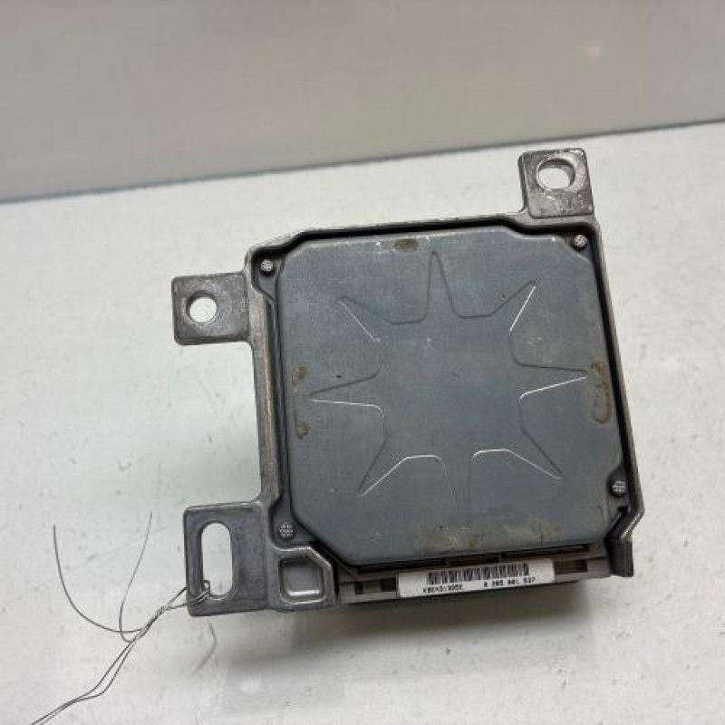 Boitier air bag RENAULT CLIO 2 CAMPUS Photo n°4