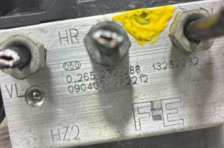 Bloc ABS (freins anti-blocage) OPEL CORSA D