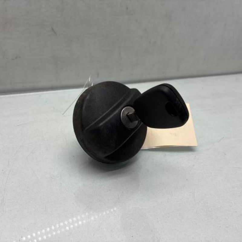 Bouchon de carburant CITROEN DS3 Photo n°1