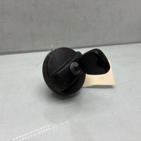 Bouchon de carburant CITROEN DS3 Photo n°1