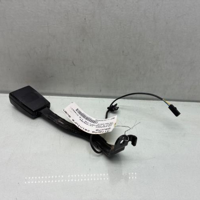 Attache ceinture avant gauche VOLKSWAGEN GOLF 6 Photo n°3